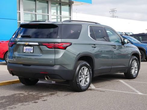 Used 2023 Chevrolet Traverse LT w/ Rear Camera Mirror Package AWD/4WD image 26