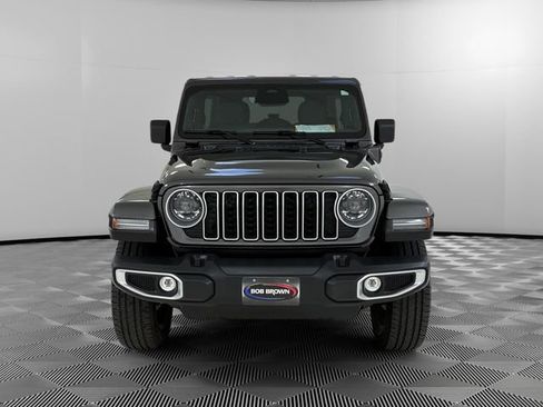 Used 2025 Jeep Wrangler Unlimited Sahara AWD/4WD image 8