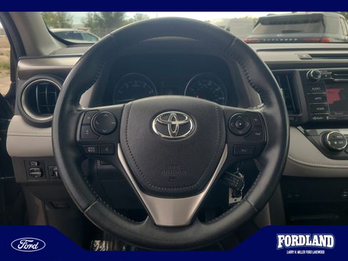 Used 2017 Toyota RAV4 XLE w/ Carpet Mat Package AWD/4WD image 9