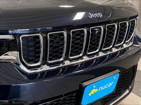 Used 2023 Jeep Grand Cherokee 4WD 4xe w/ Luxury Tech Group II image 31