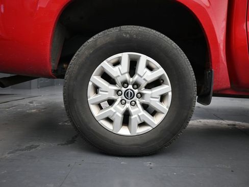 Used 2023 Nissan Frontier SV image 10