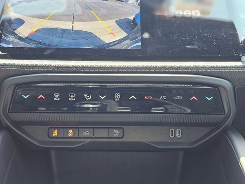 New 2026 Jeep Cherokee Laredo AWD/4WD image 13