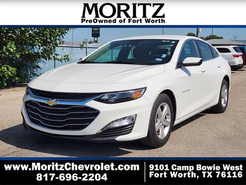 Used 2024 Chevrolet Malibu LT FWD image 1