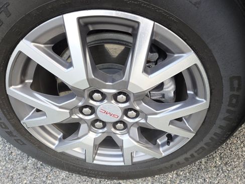 Used 2021 GMC Acadia SLT w/ Trailering Package image 13