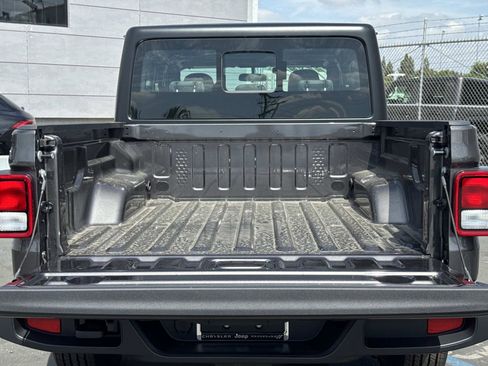 New 2026 Jeep Gladiator Sport image 29