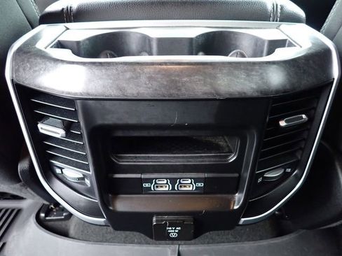 Used 2022 RAM 1500 Big Horn AWD/4WD image 16