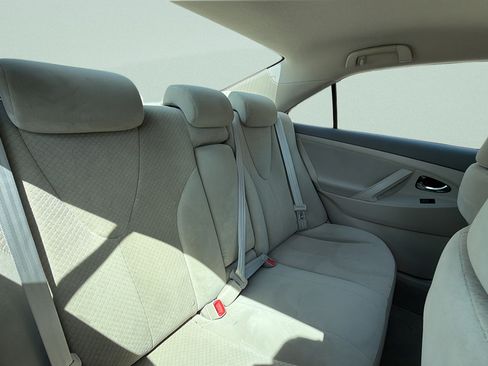 Used 2007 Toyota Camry LE FWD image 26