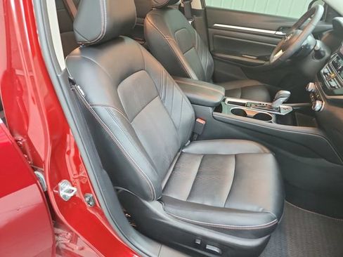 Used 2024 Nissan Altima 2.5 SR w/ SR Premium Package FWD image 37