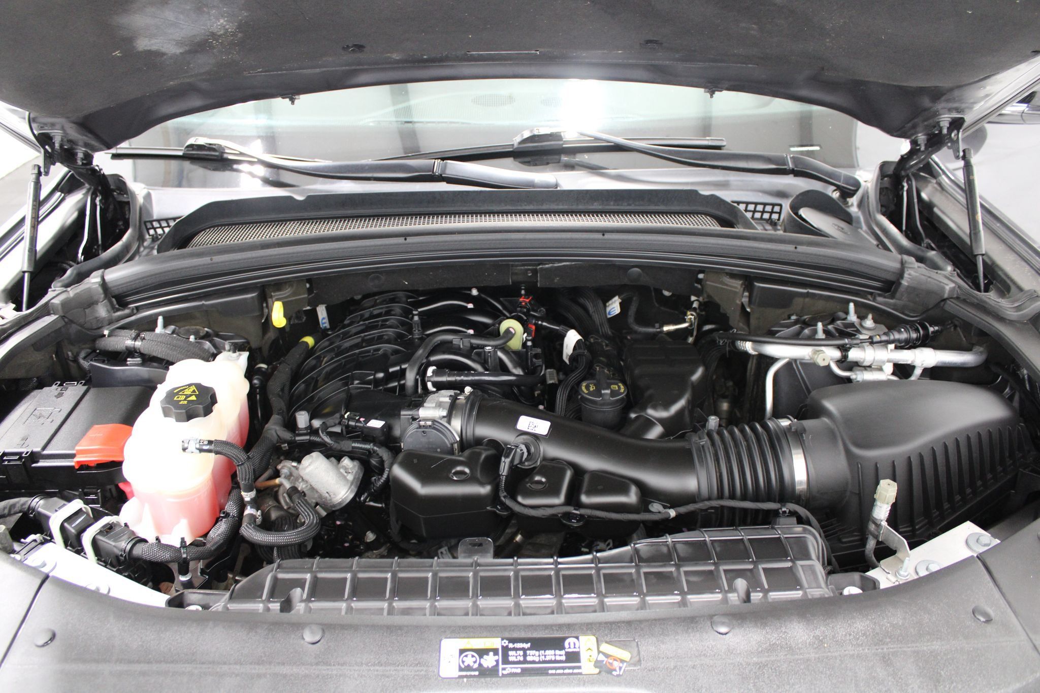 Used 2023 Jeep Grand Cherokee L Laredo AWD/4WD image 10