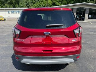 Used 2017 Ford Escape SE AWD/4WD video 4