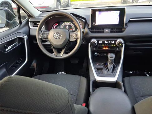 Used 2023 Toyota RAV4 XLE w/ Convenience Package FWD image 10