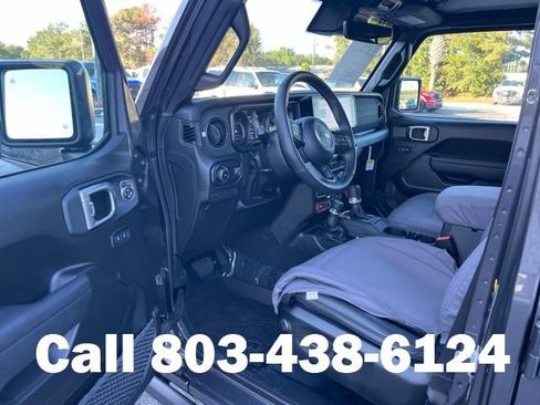 Used 2026 Jeep Wrangler Unlimited Rubicon 392 AWD/4WD image 5