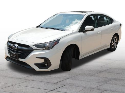 Used 2025 Subaru Legacy Premium AWD/4WD image 9