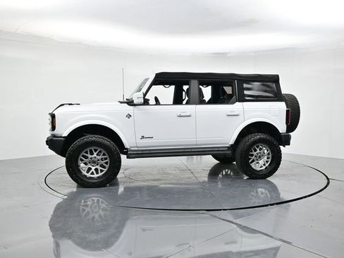 Used 2022 Ford Bronco Outer Banks image 6