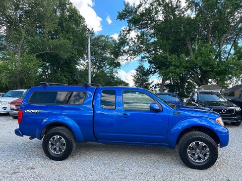 Used 2014 Nissan Frontier PRO-4X AWD/4WD image 4