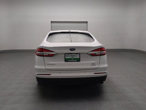 Used 2020 Ford Fusion SE image 6