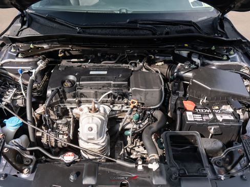 Used 2017 Honda Accord EX image 44