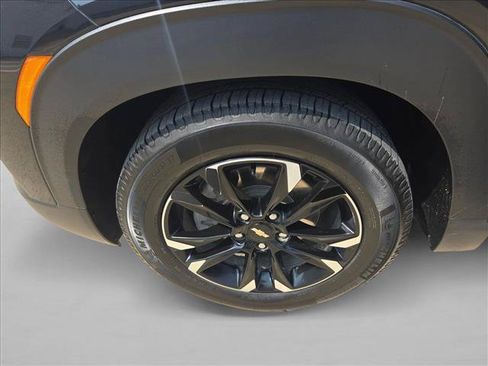 Used 2023 Chevrolet TrailBlazer LT w/ Confidence II Package FWD image 24