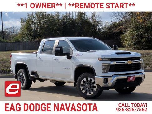 Used 2024 Chevrolet Silverado 2500 LT image 1