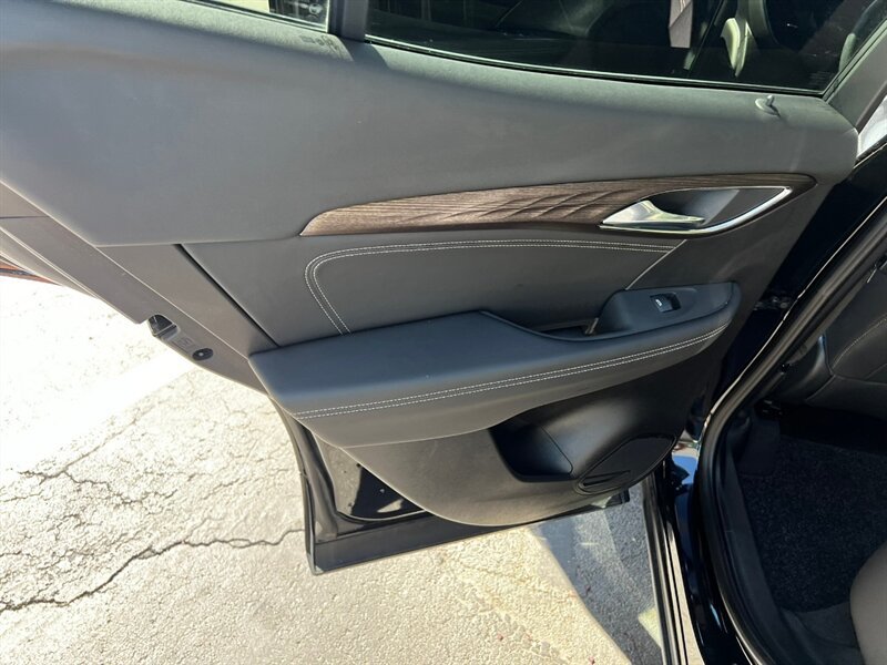 Used 2023 Buick Envision Avenir AWD/4WD image 21