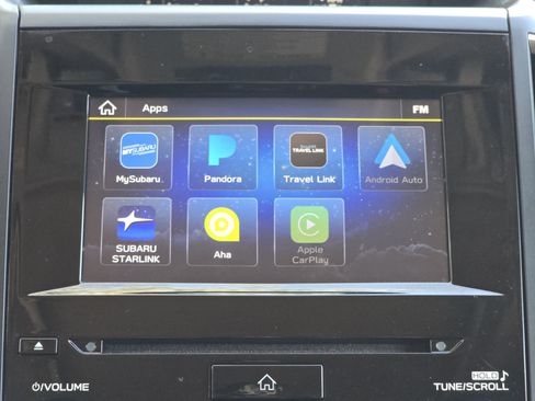 Used 2020 Subaru Forester Premium AWD/4WD image 9