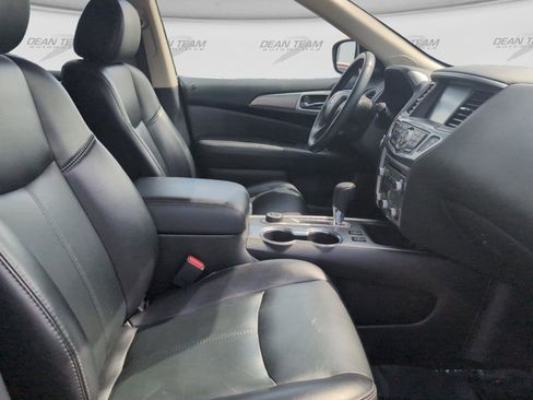 Used 2018 Nissan Pathfinder SL w/ SL Premium Package AWD/4WD image 16