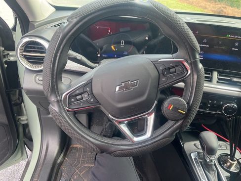 Used 2025 Chevrolet Trax ACTIV w/ Driver Confidence Package FWD image 18
