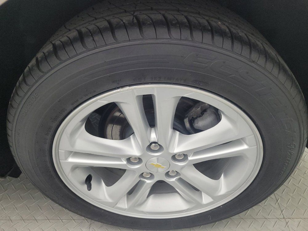 Used 2018 Chevrolet Cruze LT w/ Convenience Package FWD image 31