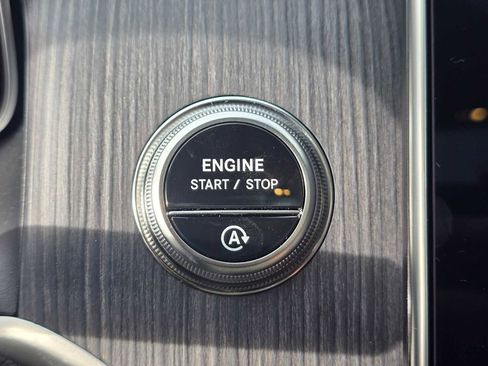 New 2026 Mercedes-Benz GLC 300 4MATIC image 33