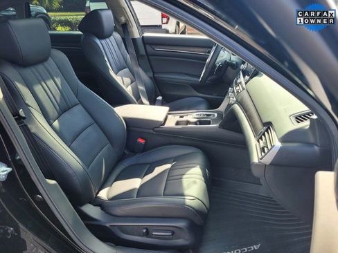 Used 2022 Honda Accord Touring image 18