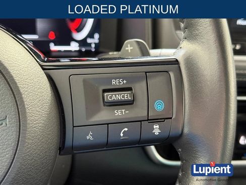 Used 2023 Nissan Rogue Platinum AWD/4WD image 23