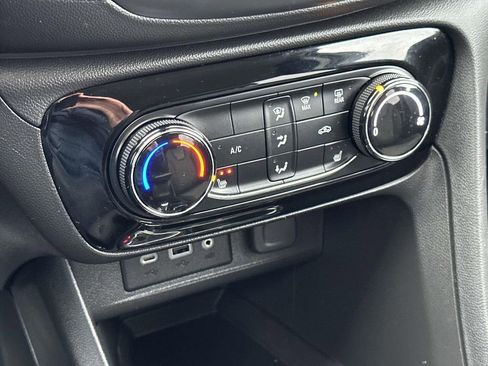 Certified 2023 Buick Encore GX Preferred w/ Cold Weather Comfort Package image 25