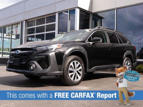 Used 2024 Subaru Outback Premium AWD/4WD image 3