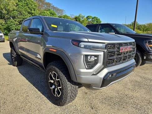 Used 2023 GMC Canyon AT4X AWD/4WD image 3