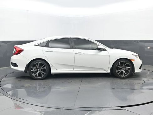 Used 2019 Honda Civic Sport image 2