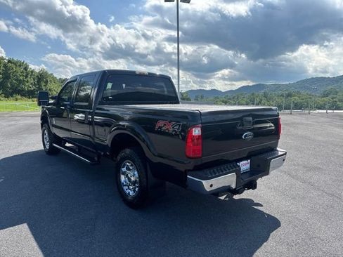 Used 2013 Ford F250 XLT w/ Chrome Pkg AWD/4WD image 6