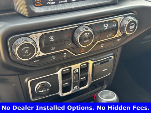 Used 2023 Jeep Wrangler Unlimited Sahara AWD/4WD image 20