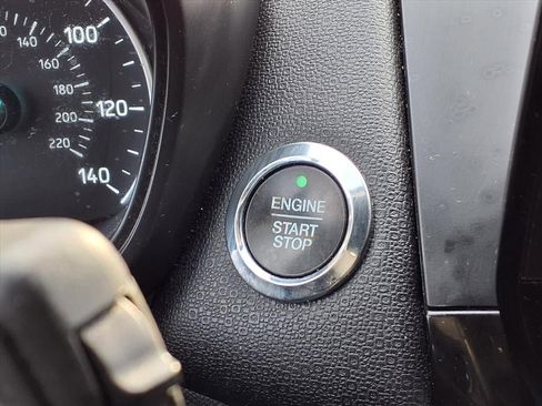 Used 2019 Ford EcoSport Titanium image 24