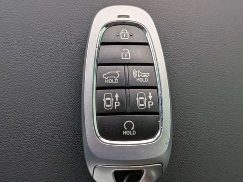 Certified 2025 Hyundai Palisade Calligraphy FWD image 34