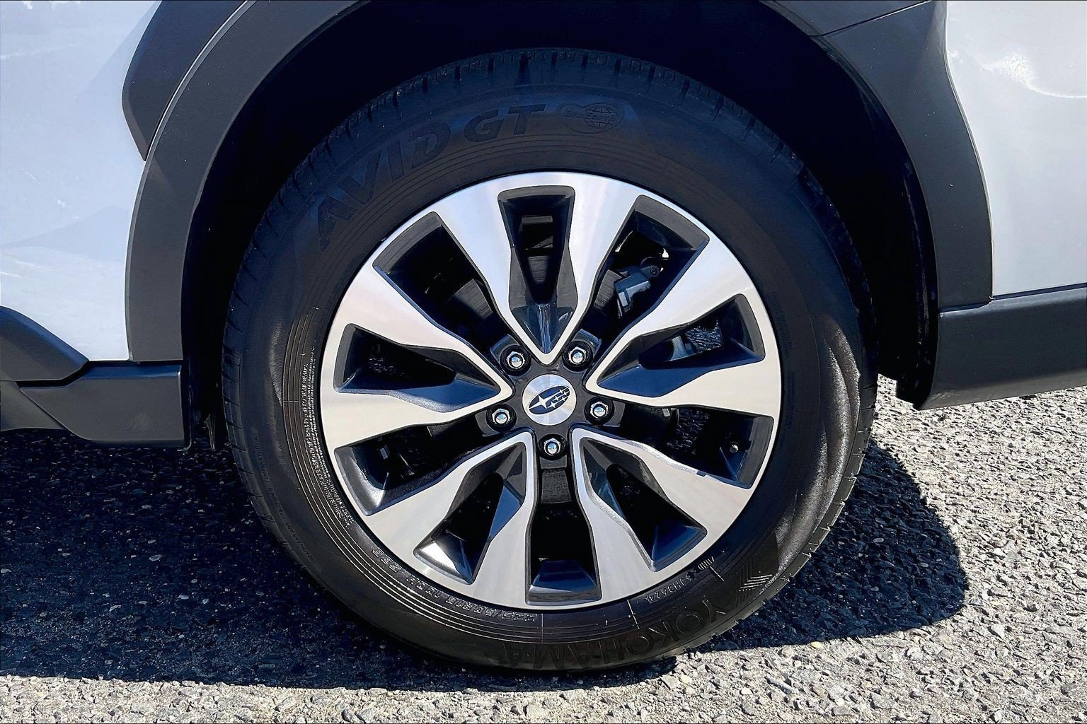 Certified 2025 Subaru Outback Touring AWD/4WD image 11