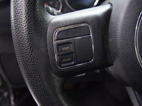 Used 2014 Jeep Wrangler Sport image 28