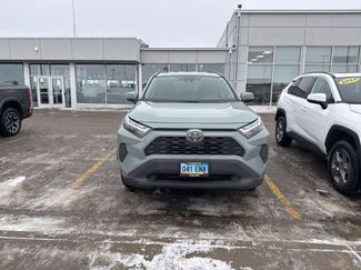 Used 2022 Toyota RAV4 XLE video 2