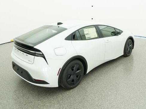 New 2026 Toyota Prius SE image 34