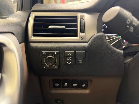 Used 2023 Lexus GX 460 Premium w/ Premium Package AWD/4WD image 21
