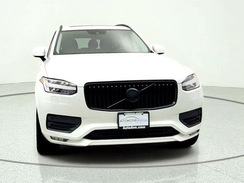 Used 2021 Volvo XC90 T6 Momentum AWD/4WD image 2