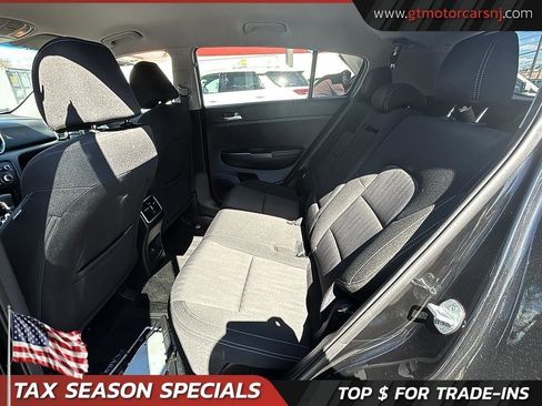 Used 2020 Kia Sportage LX image 23