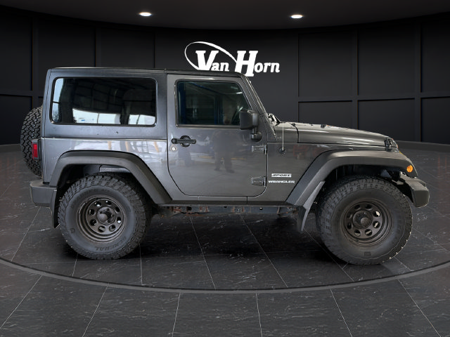 Used 2016 Jeep Wrangler Sport AWD/4WD image 8