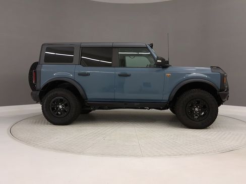 Used 2023 Ford Bronco Badlands image 6