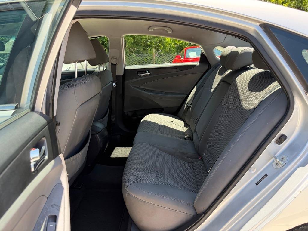 Used 2012 Hyundai Sonata GLS w/ Popular Equipment Pkg FWD image 13
