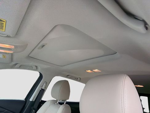 Used 2023 MAZDA CX-9 Touring image 17